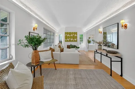 1305 Alhambra Circle Coral Gables FL 33134