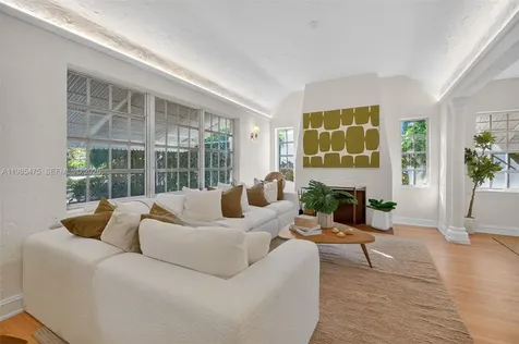 1305 Alhambra Circle Coral Gables FL 33134