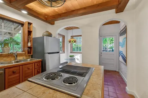 1305 Alhambra Circle Coral Gables FL 33134