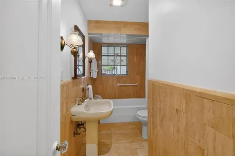 1305 Alhambra Circle Coral Gables FL 33134