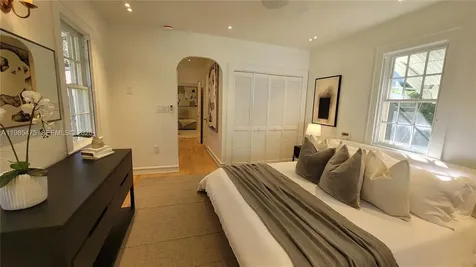 1305 Alhambra Circle Coral Gables FL 33134