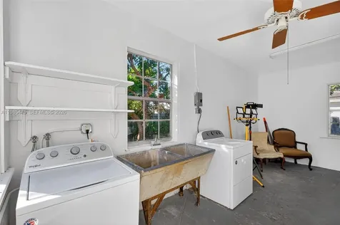 1305 Alhambra Circle Coral Gables FL 33134