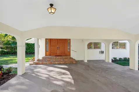 1305 Alhambra Circle Coral Gables FL 33134