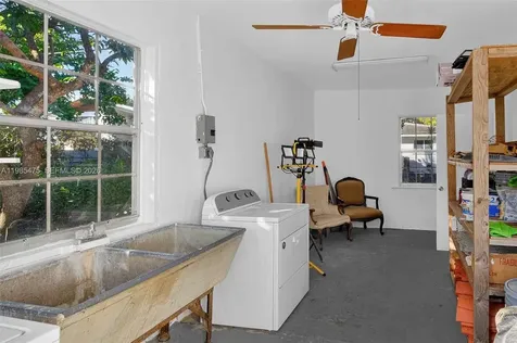 1305 Alhambra Circle Coral Gables FL 33134