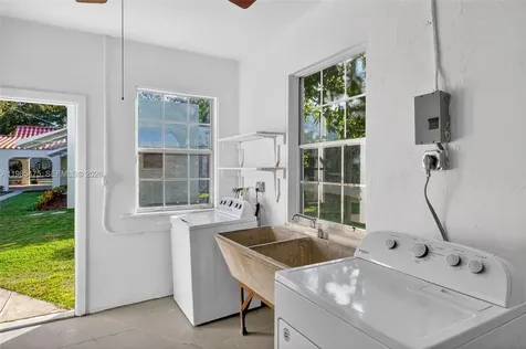 1305 Alhambra Circle Coral Gables FL 33134