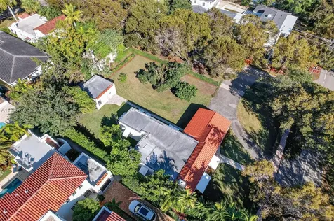 1305 Alhambra Circle Coral Gables FL 33134