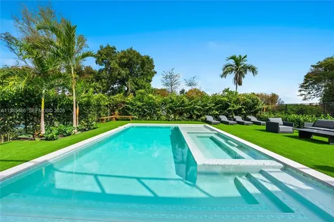 245 NE 116th Street Miami FL 33161