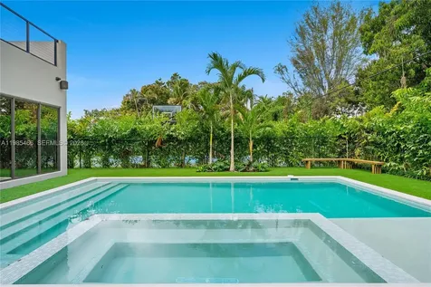 245 NE 116th Street Miami FL 33161