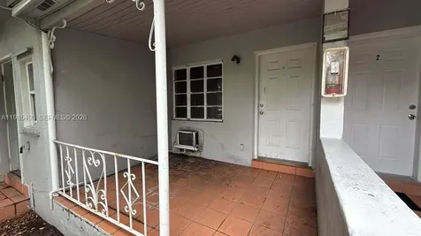 1751 NW 29th Street Miami FL 33142