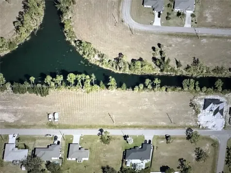 2125 NE 33rd Terrace Cape Coral FL 33909
