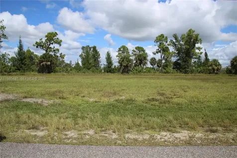 2125 NE 33rd Terrace Cape Coral FL 33909