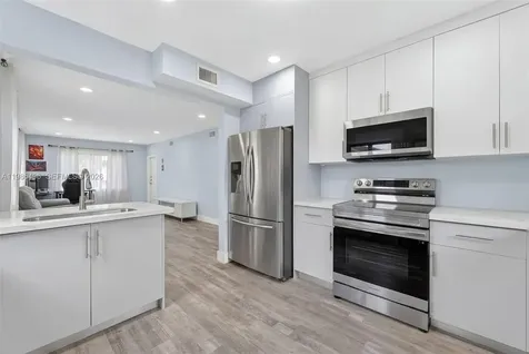 440 E 37th Street Hialeah FL 33013