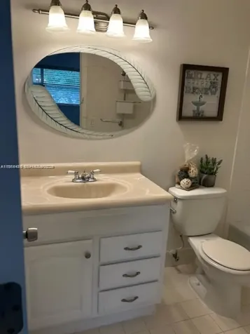 5103 NW 35th Street Lauderdale Lakes FL 33319