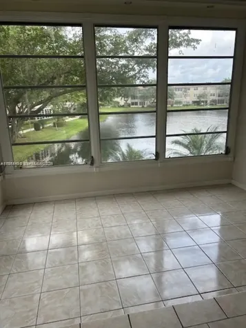5103 NW 35th Street Lauderdale Lakes FL 33319