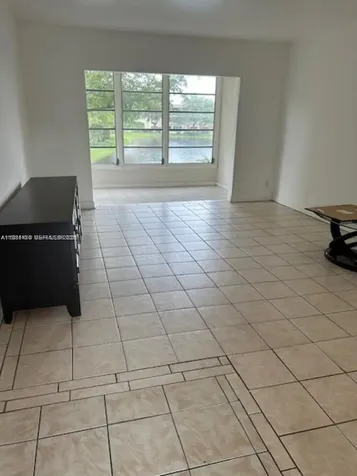 5103 NW 35th Street Lauderdale Lakes FL 33319