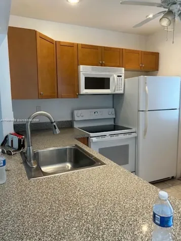 5103 NW 35th Street Lauderdale Lakes FL 33319