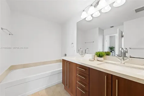 79 SW 12th Street Miami FL 33130