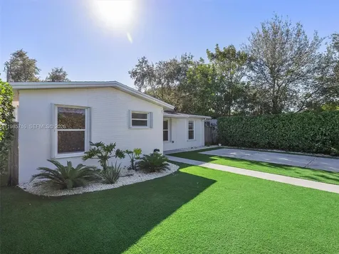 340 NW 45th Street Miami FL 33127
