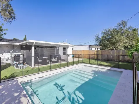 340 NW 45th Street Miami FL 33127