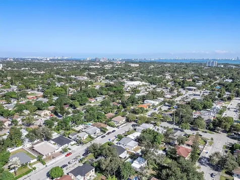 340 NW 45th Street Miami FL 33127