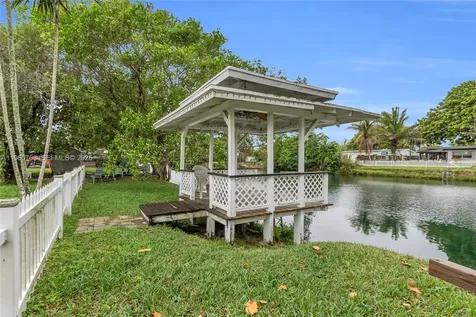 19030 Bel Aire Drive Cutler Bay FL 33157