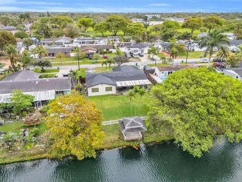 19030 Bel Aire Drive Cutler Bay FL 33157