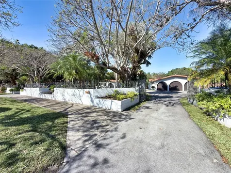 7925 SW 124th Street Pinecrest FL 33156