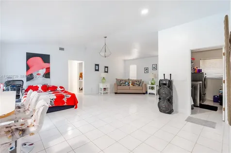 2908 NW 9th Terrace Cape Coral FL 33993