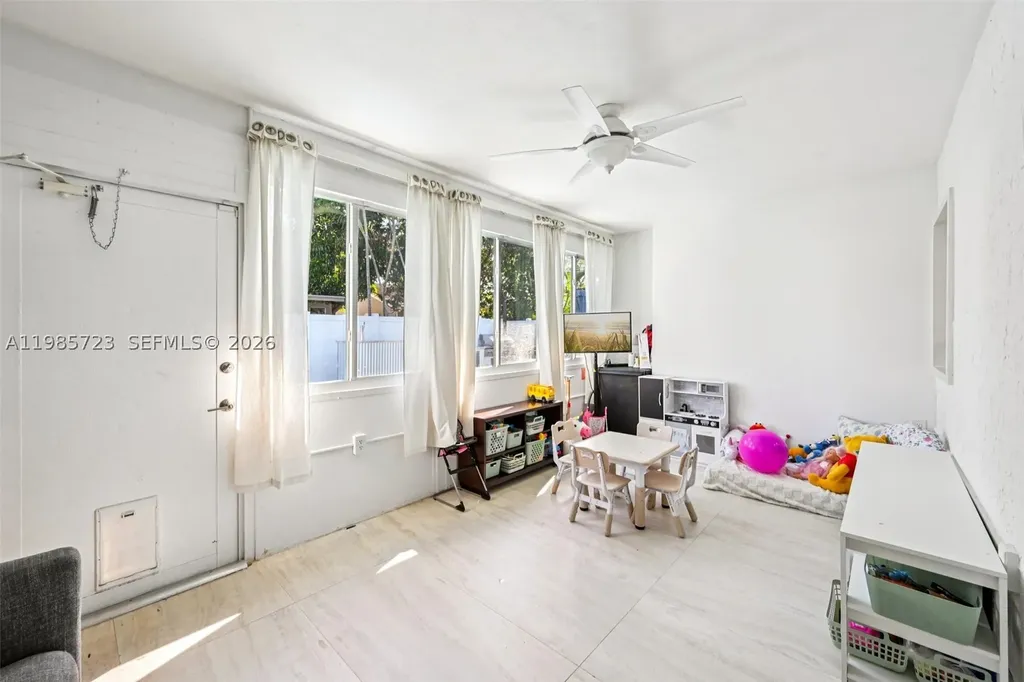 8900 SW 7th Street Boca Raton FL 33433