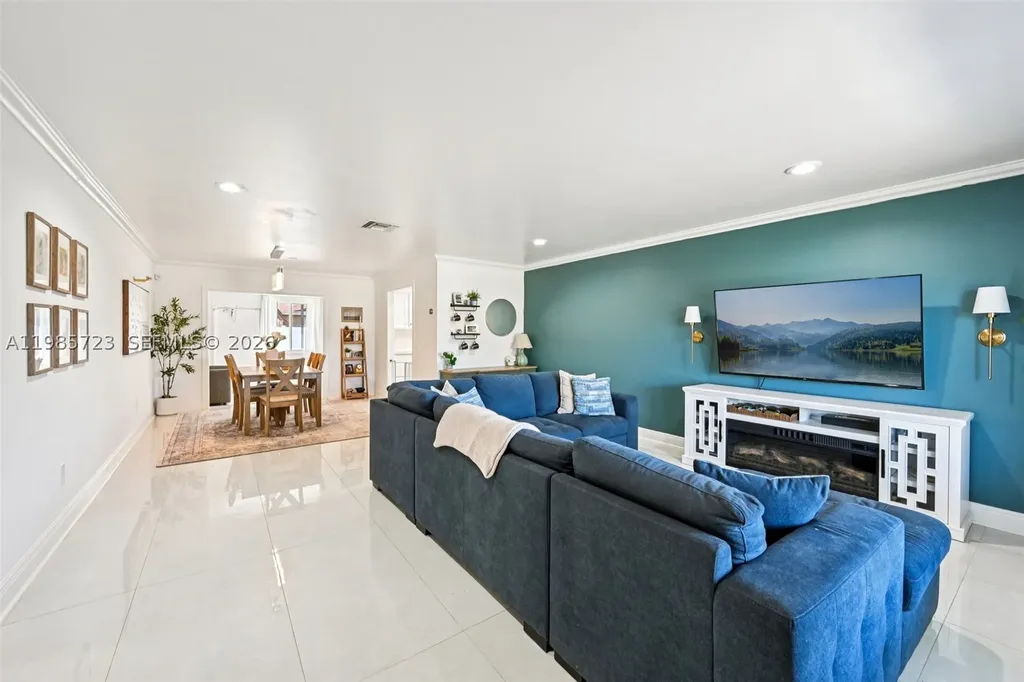 8900 SW 7th Street Boca Raton FL 33433