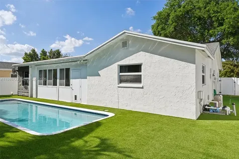 8900 SW 7th Street Boca Raton FL 33433