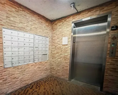 9441 SW 4th Street Miami FL 33174