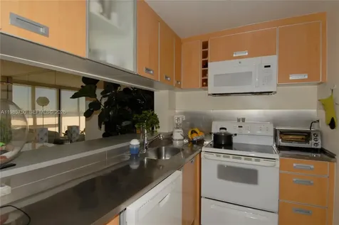 600 NE 36th Street Miami FL 33137