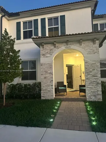 12221 NW 23rd Place Miami FL 33167
