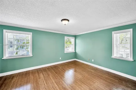 11455 SW 117 Court Miami FL 33186