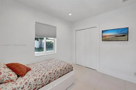 2506 NE 30th Street Fort Lauderdale FL 33306