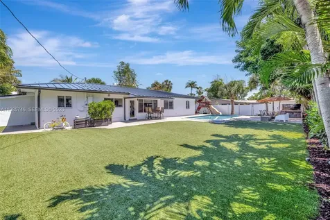 2506 NE 30th Street Fort Lauderdale FL 33306