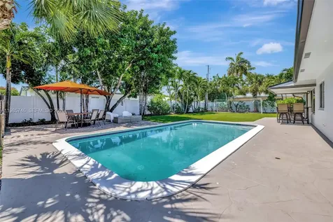 2506 NE 30th Street Fort Lauderdale FL 33306