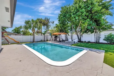 2506 NE 30th Street Fort Lauderdale FL 33306