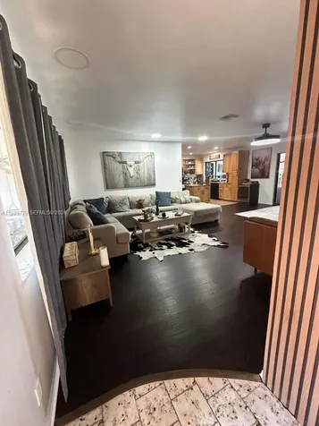2827 Mckinley Street Hollywood FL 33020