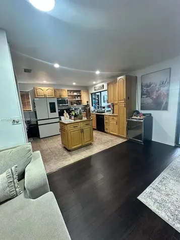 2827 Mckinley Street Hollywood FL 33020
