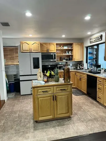 2827 Mckinley Street Hollywood FL 33020