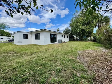 3810 NW 173rd Terrace Miami Gardens FL 33055