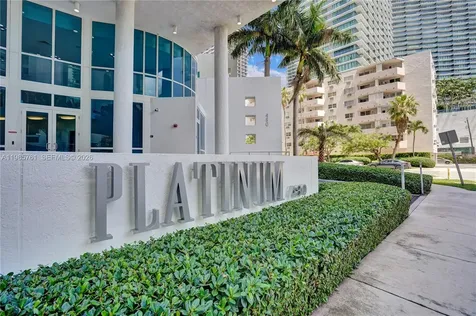 480 NE 30th Street Miami FL 33137