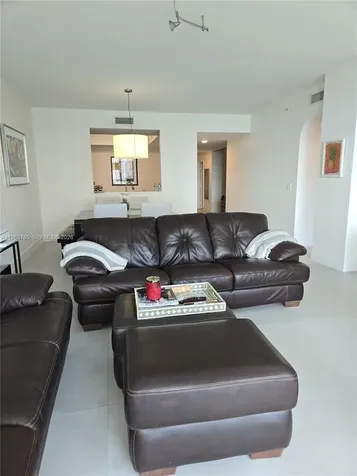 3340 NE 190th Street Aventura FL 33180