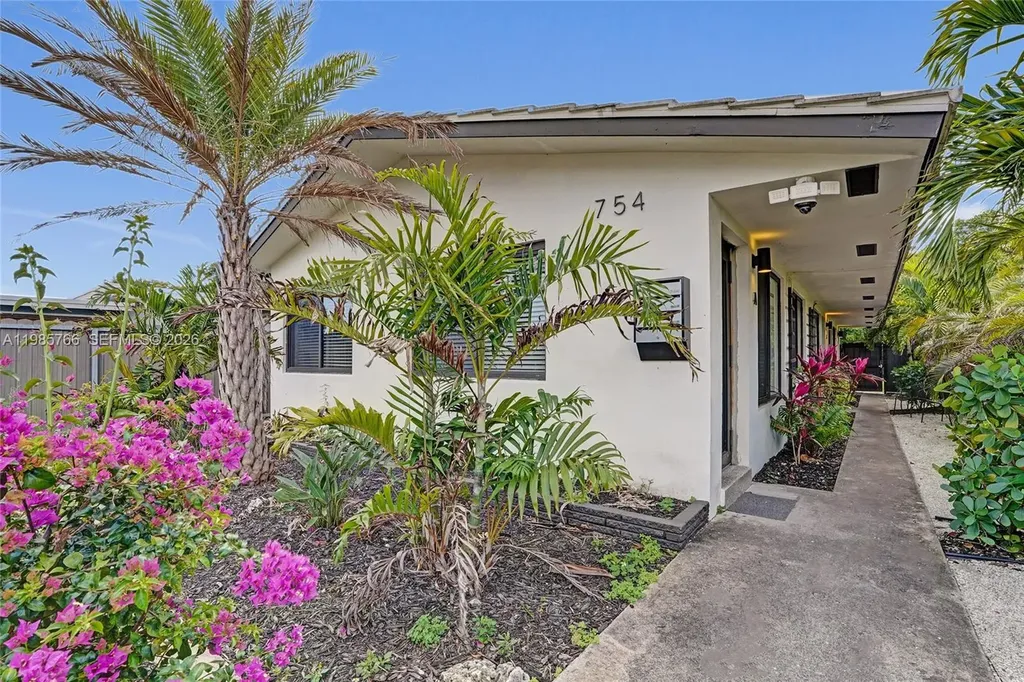 754 NE 40th Street Fort Lauderdale FL 33334