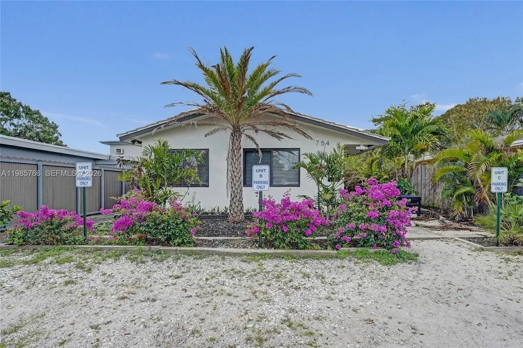 754 NE 40th Street Fort Lauderdale FL 33334