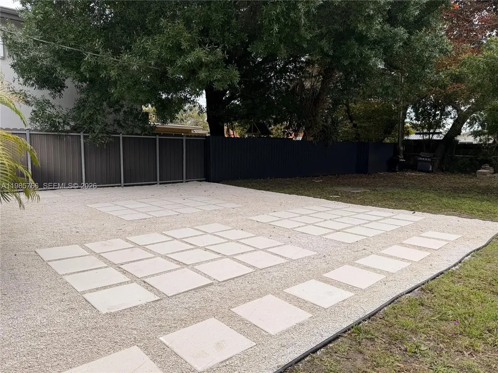 754 NE 40th Street Fort Lauderdale FL 33334