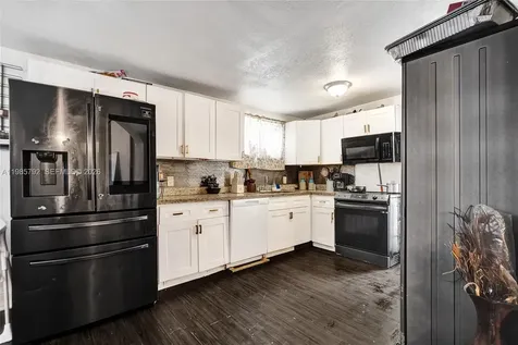1675 NE 160th Street North Miami Beach FL 33162