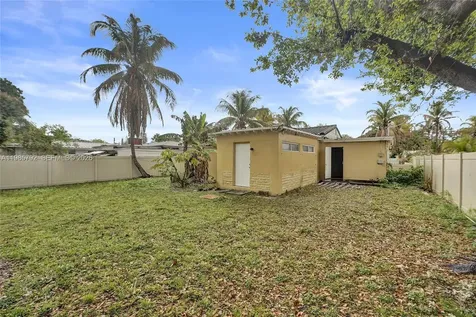 1675 NE 160th Street North Miami Beach FL 33162